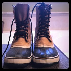 Excellent condition Men’s Sorel Boots